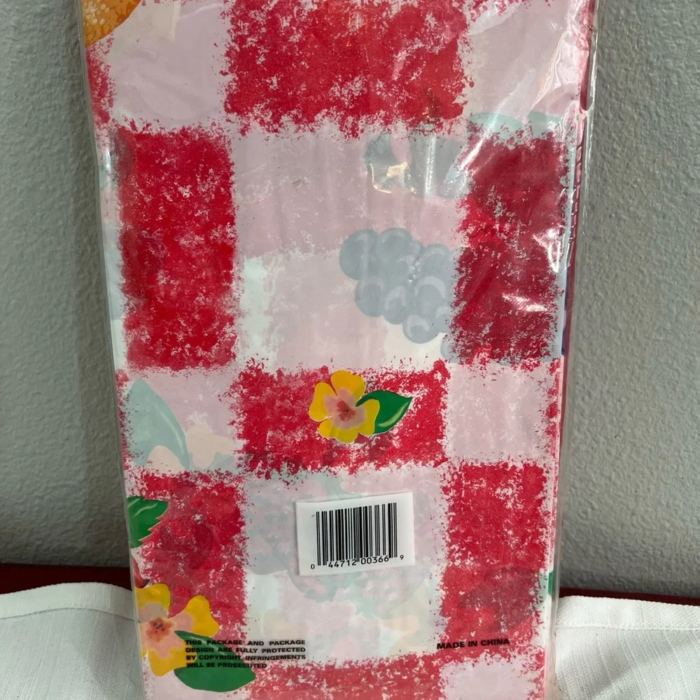 Vintage Better Home  Barbecue‎ Plastic Tablecloth - Red